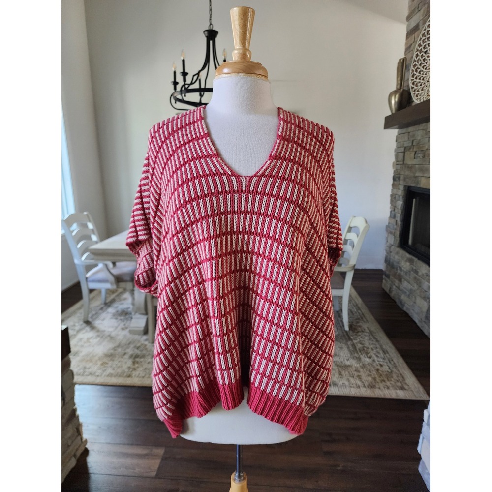 Free People Red White Textured Knit Zip Back V-Neck Poncho Sweater Small